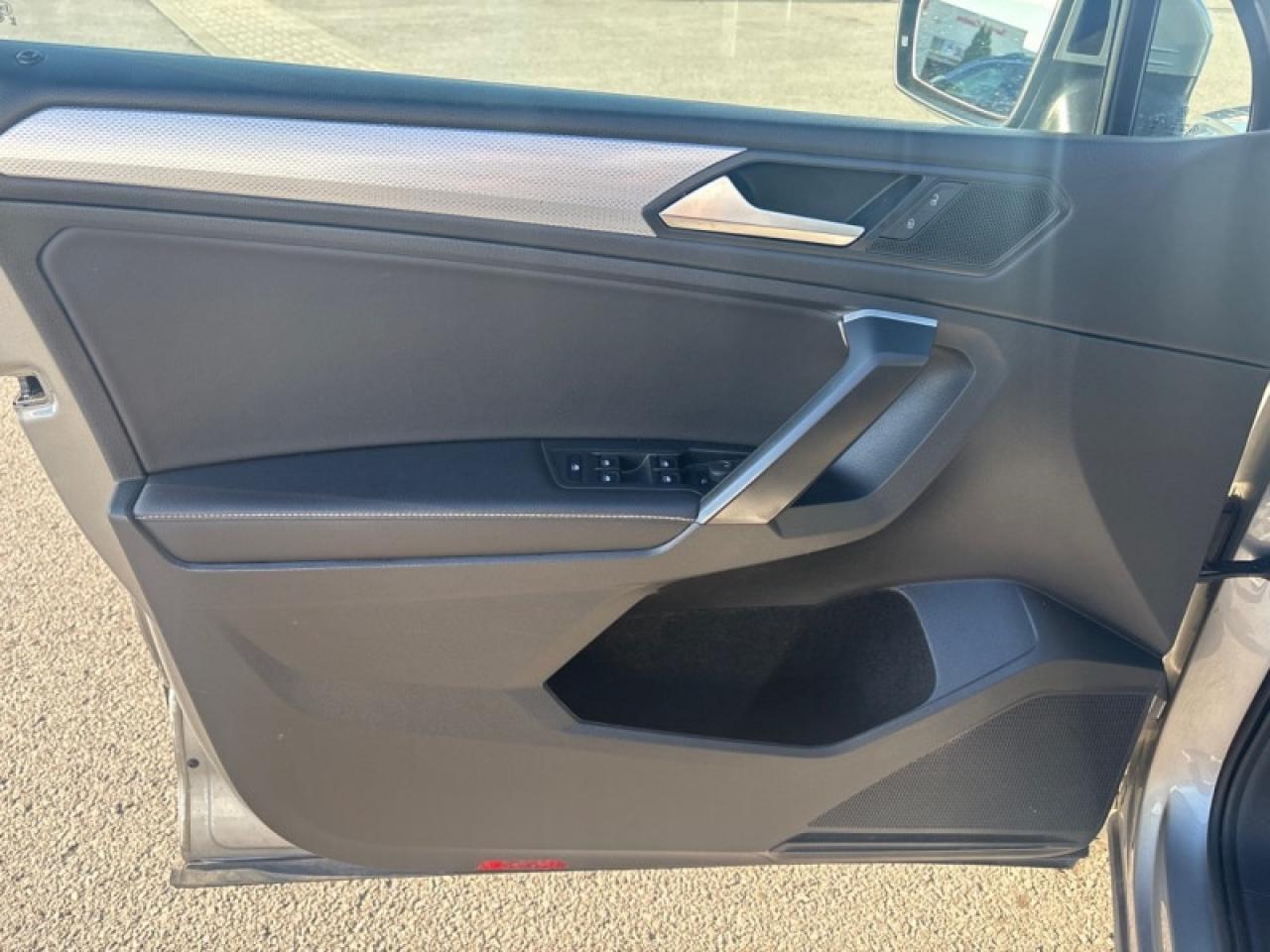 2024 Volkswagen Tiguan TRENDLINE  - Heated Seats Photo