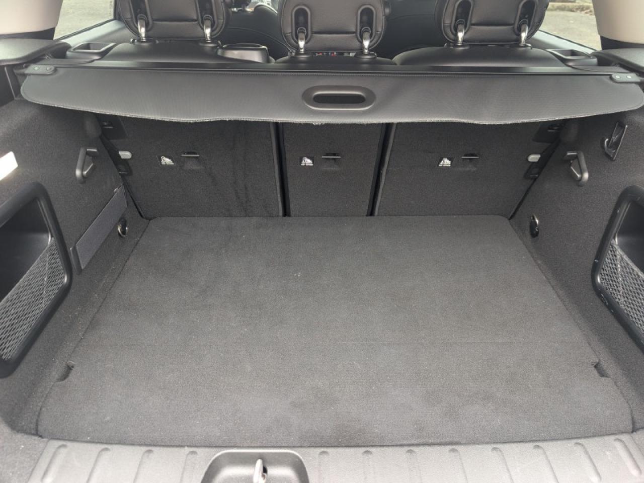 2017 MINI Cooper Clubman Clubman ALL4  **ULTRA LOW KMS** Photo