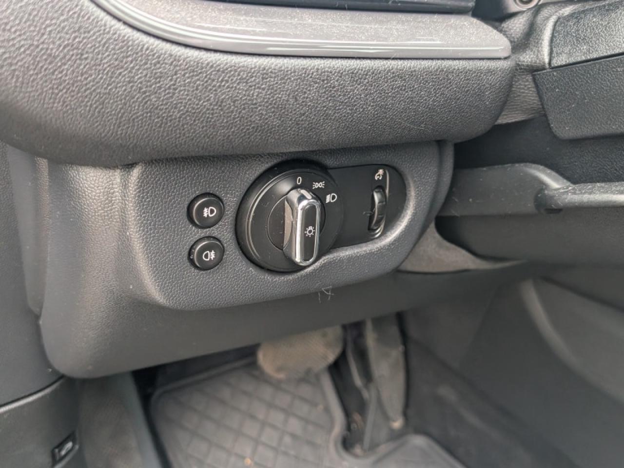 2017 MINI Cooper Clubman Clubman ALL4  **ULTRA LOW KMS** Photo