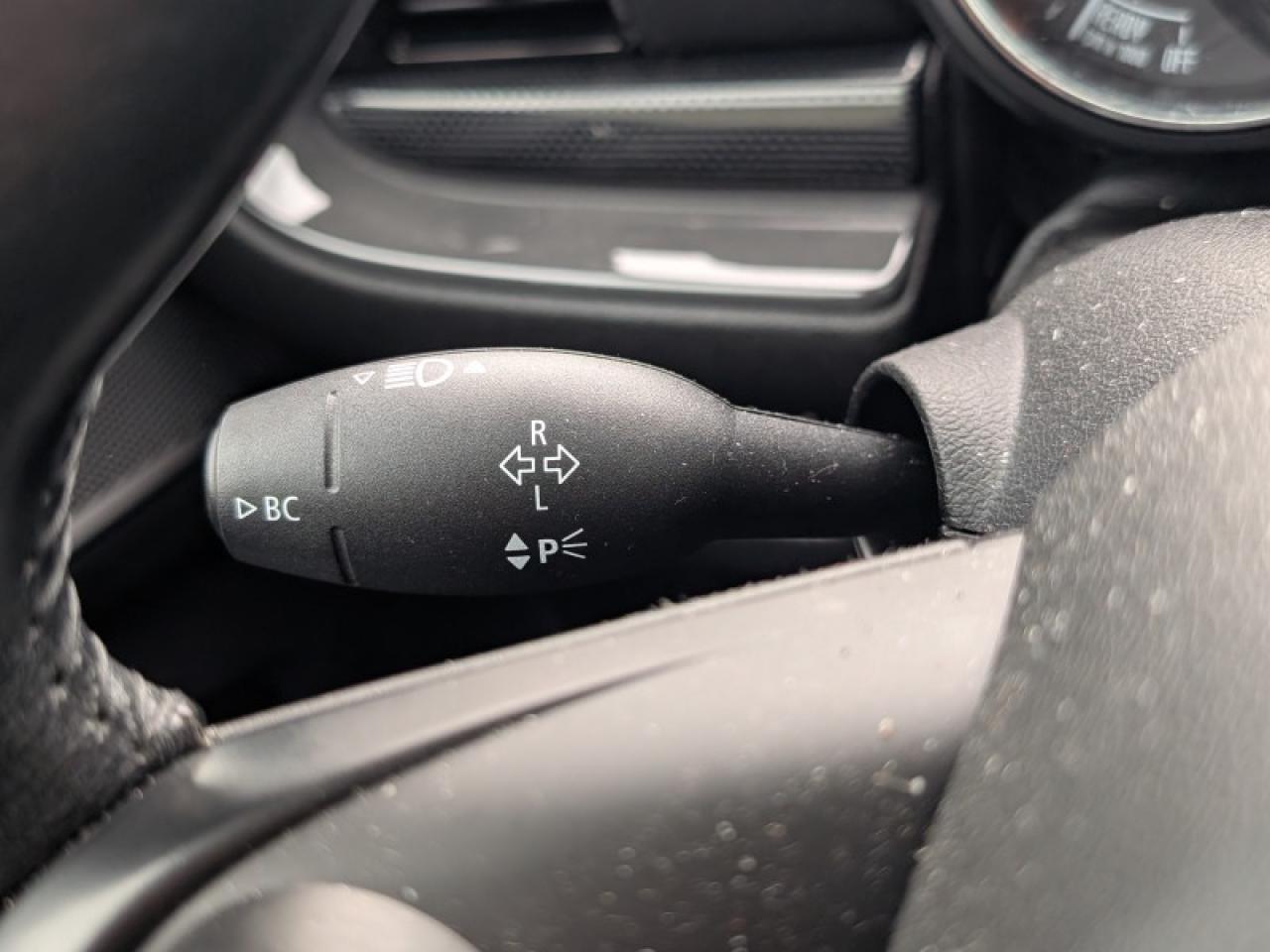 2017 MINI Cooper Clubman Clubman ALL4  **ULTRA LOW KMS** Photo