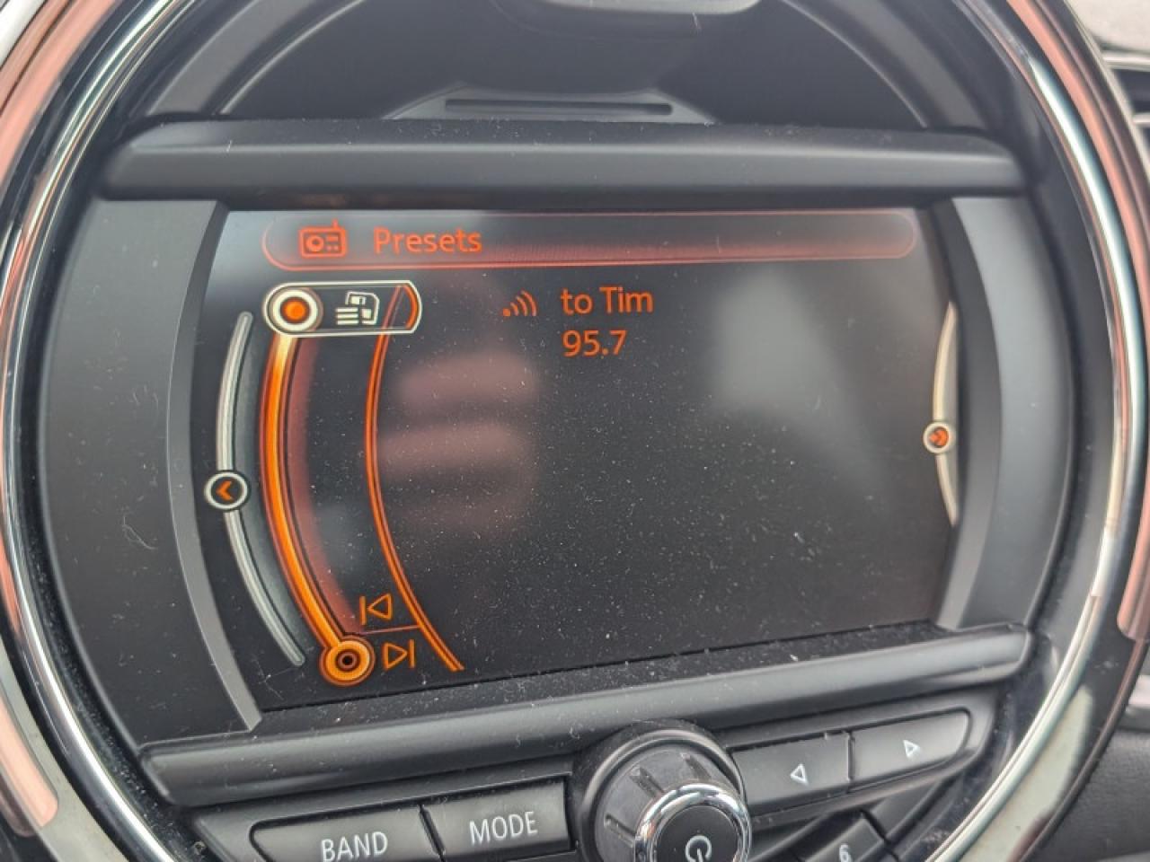 2017 MINI Cooper Clubman Clubman ALL4  **ULTRA LOW KMS** Photo