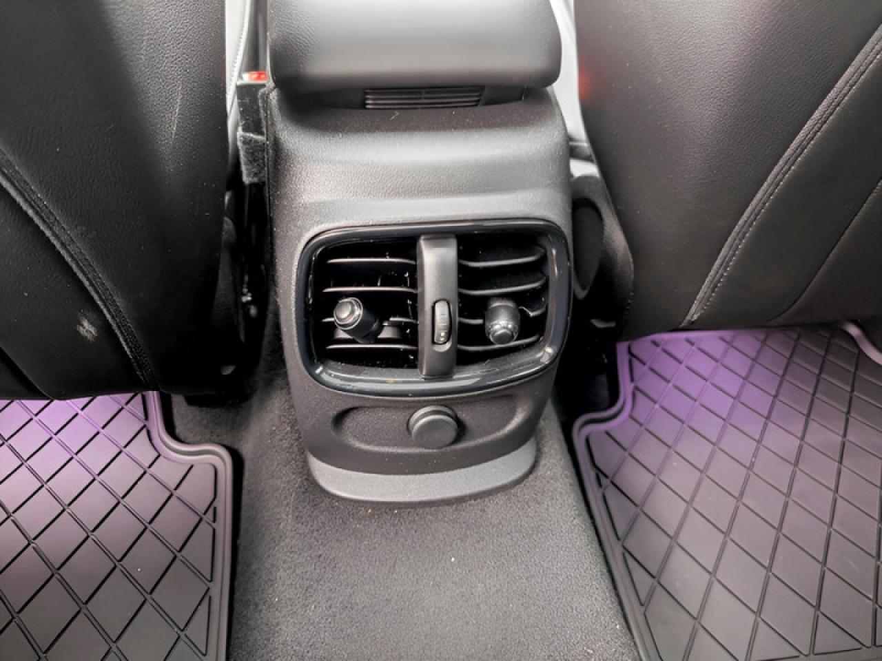 2017 MINI Cooper Clubman Clubman ALL4  **ULTRA LOW KMS** Photo