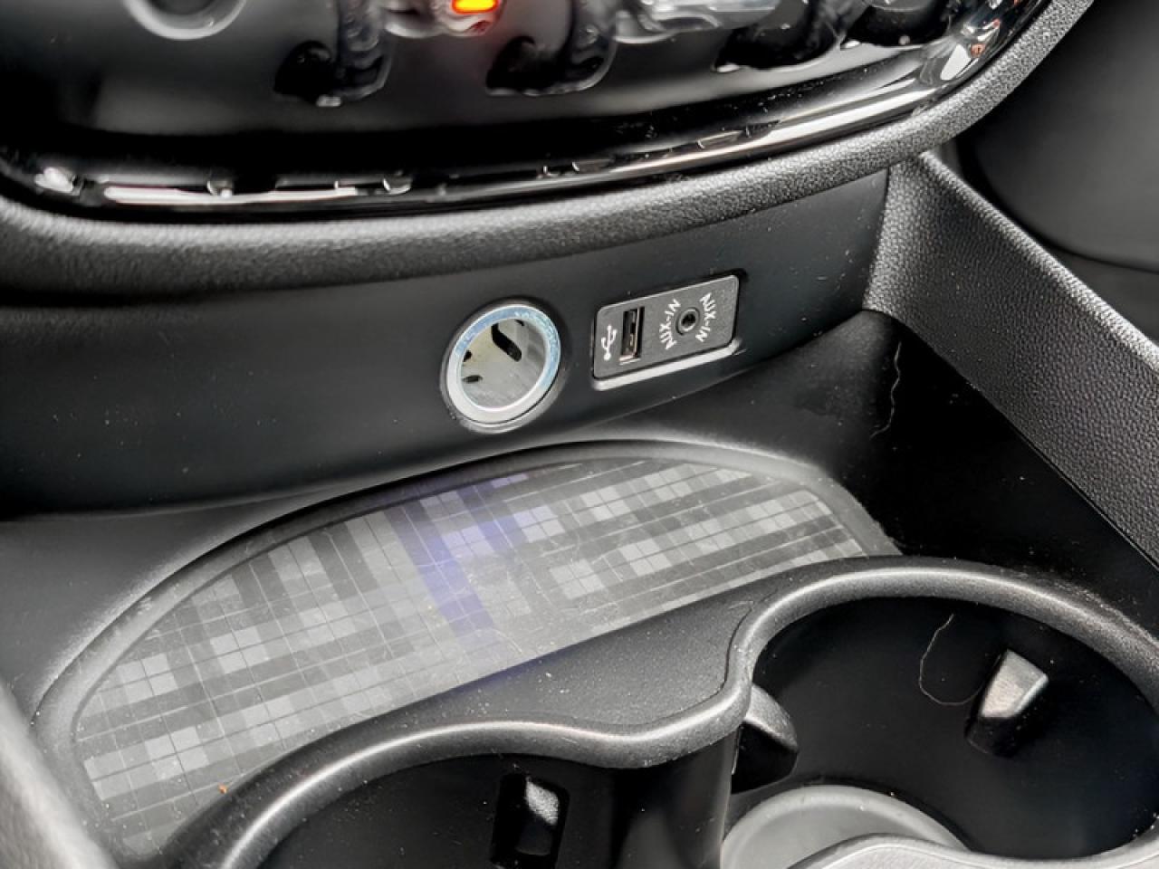 2017 MINI Cooper Clubman Clubman ALL4  **ULTRA LOW KMS** Photo