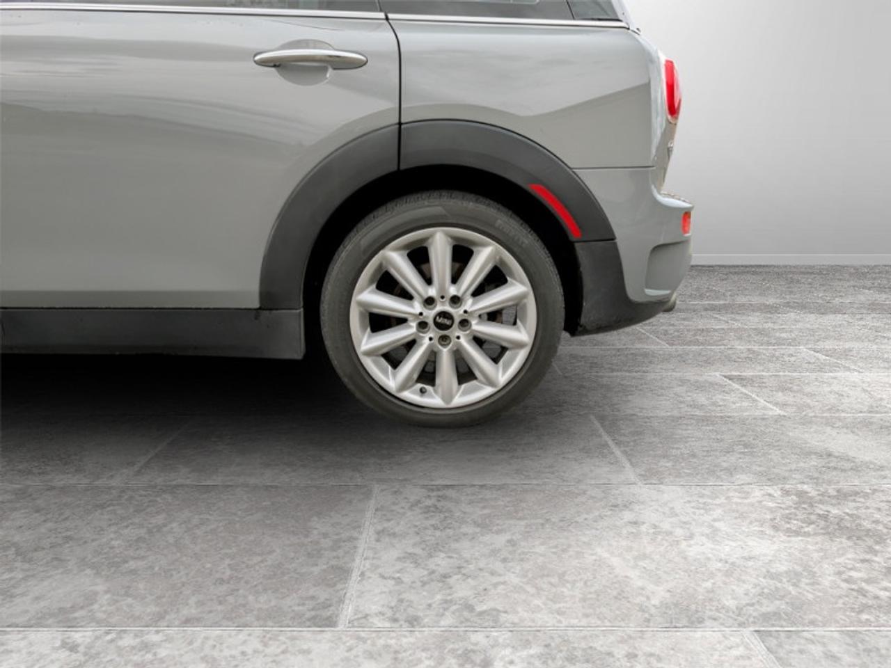 2017 MINI Cooper Clubman Clubman ALL4  **ULTRA LOW KMS** Photo