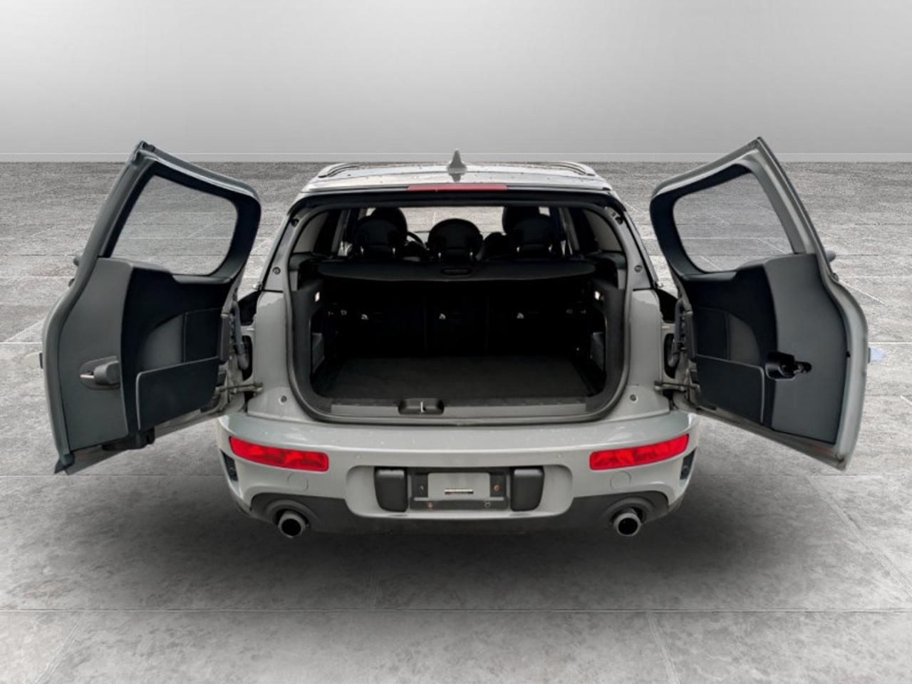 2017 MINI Cooper Clubman Clubman ALL4  **ULTRA LOW KMS** Photo