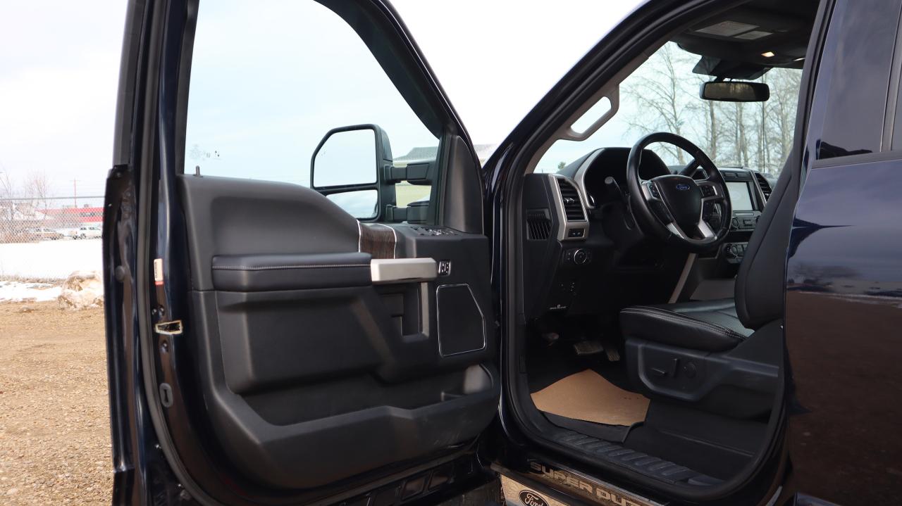 2021 Ford F-350 Super Duty SRW Lariat Photo5