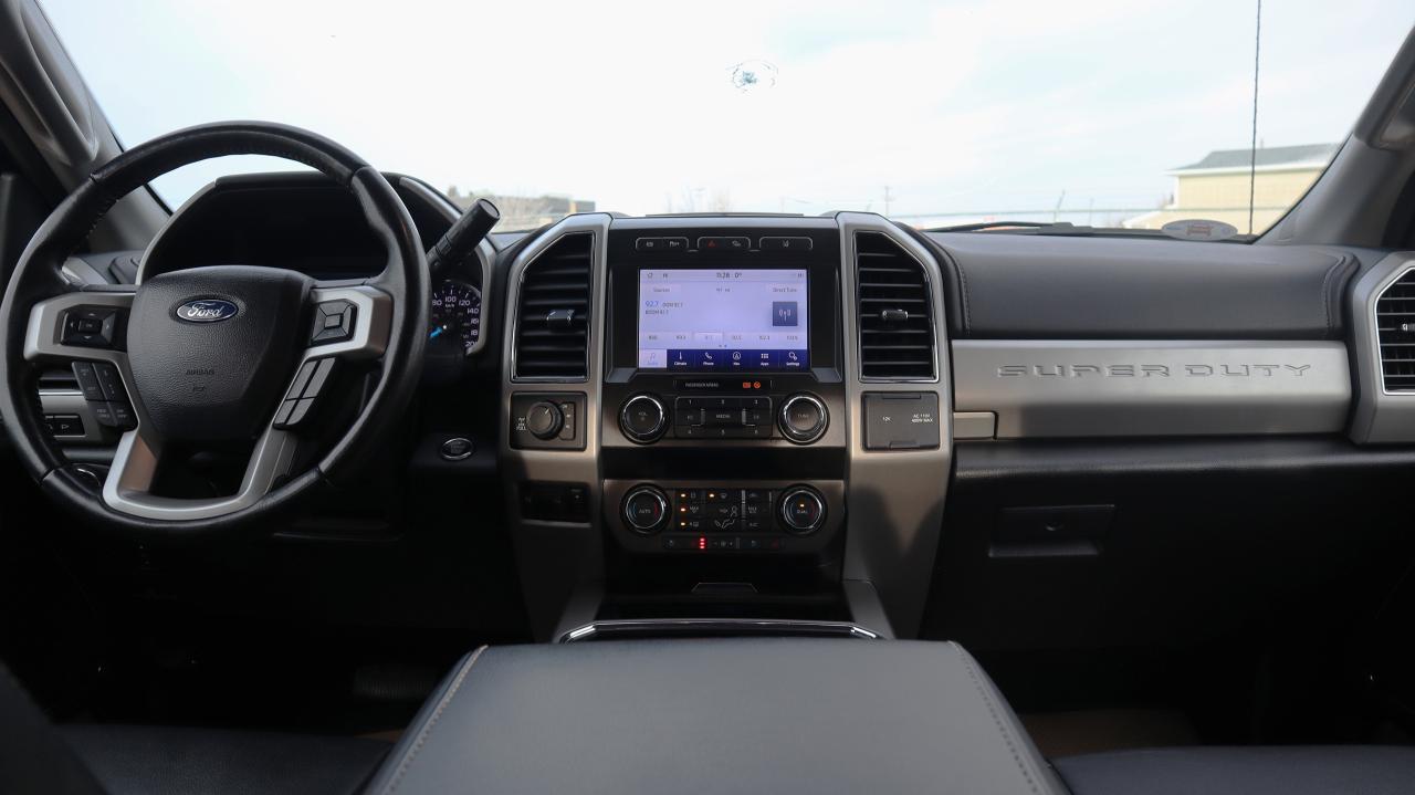 2021 Ford F-350 Super Duty SRW Lariat Photo5
