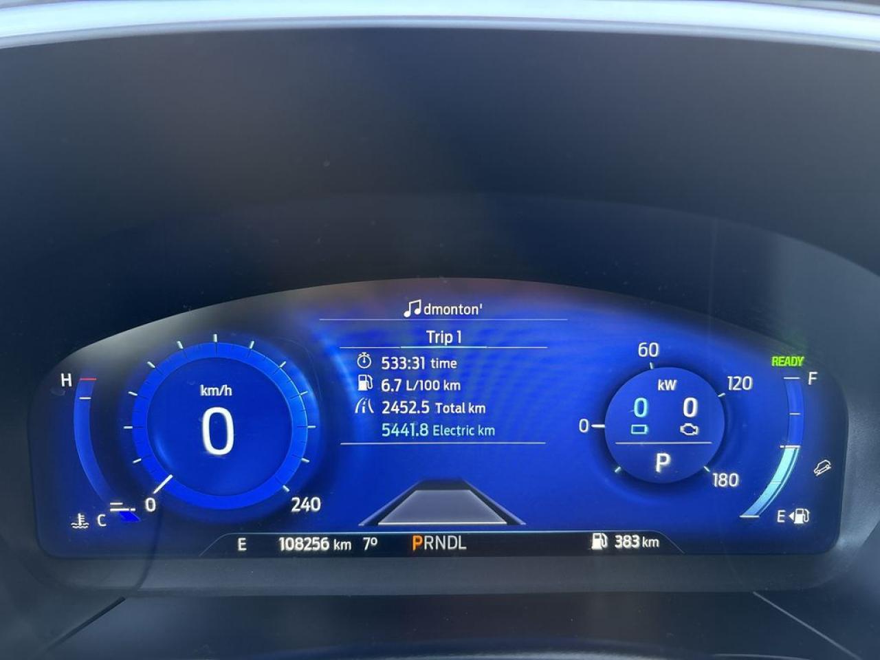 2020 Ford Escape Titanium Hybrid Photo5