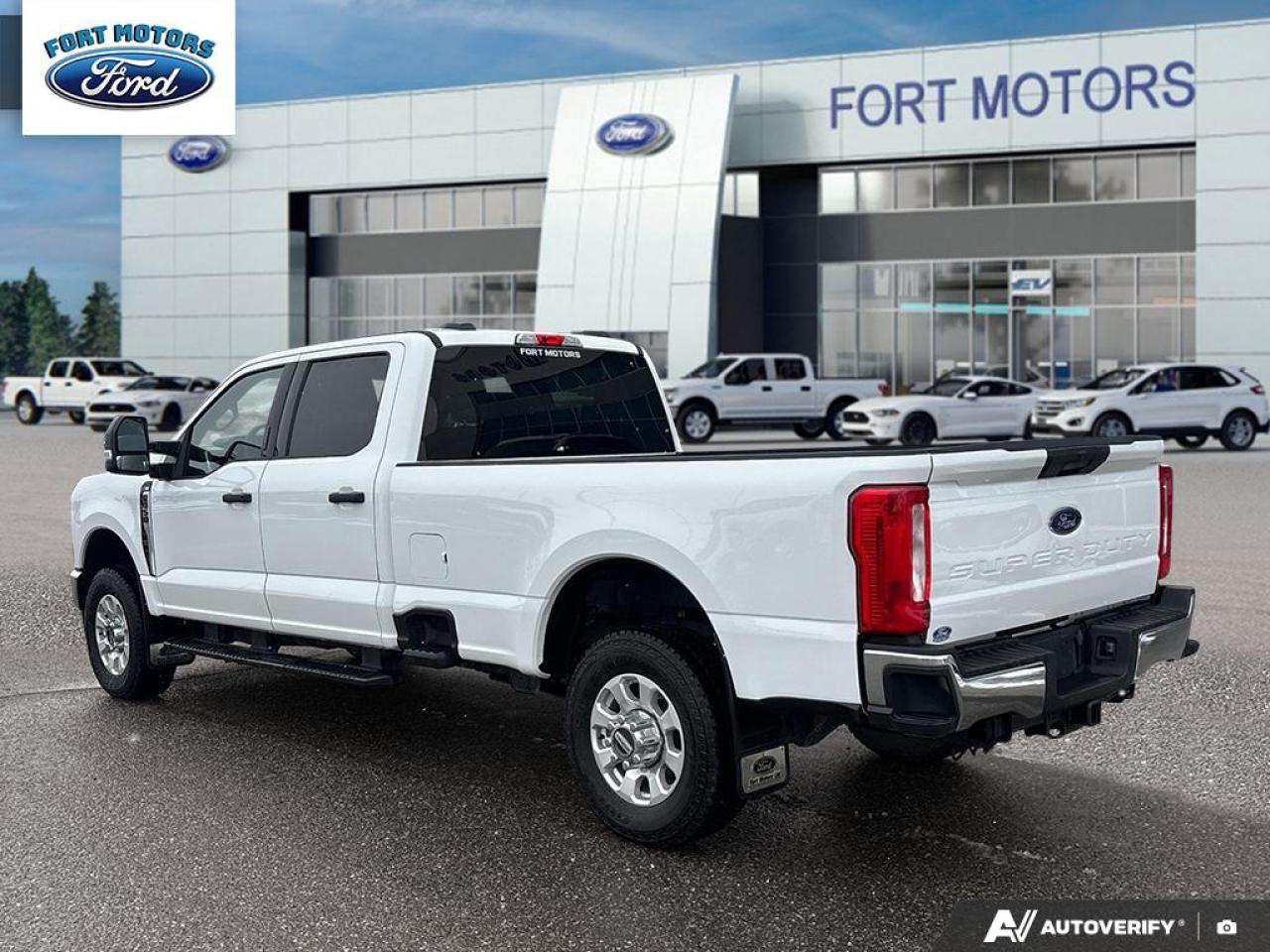 2024 Ford F-350 Super Duty SRW XLT Photo3