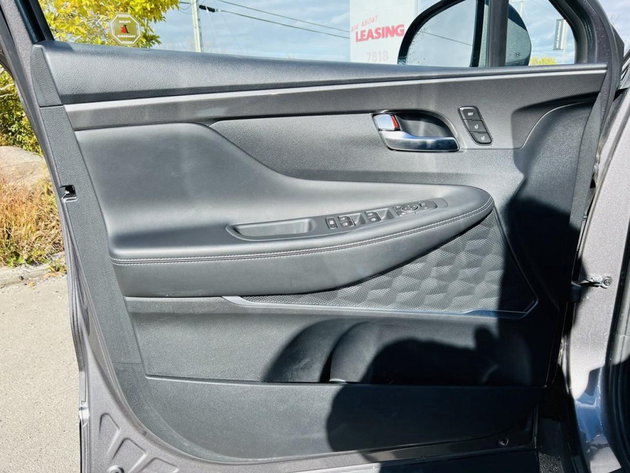 2023 Hyundai Santa Fe PLUG-IN HYBRID Luxury Photo