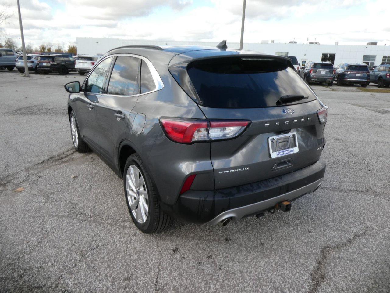 2021 Ford Escape Titanium Titanium Hybrid Photo2
