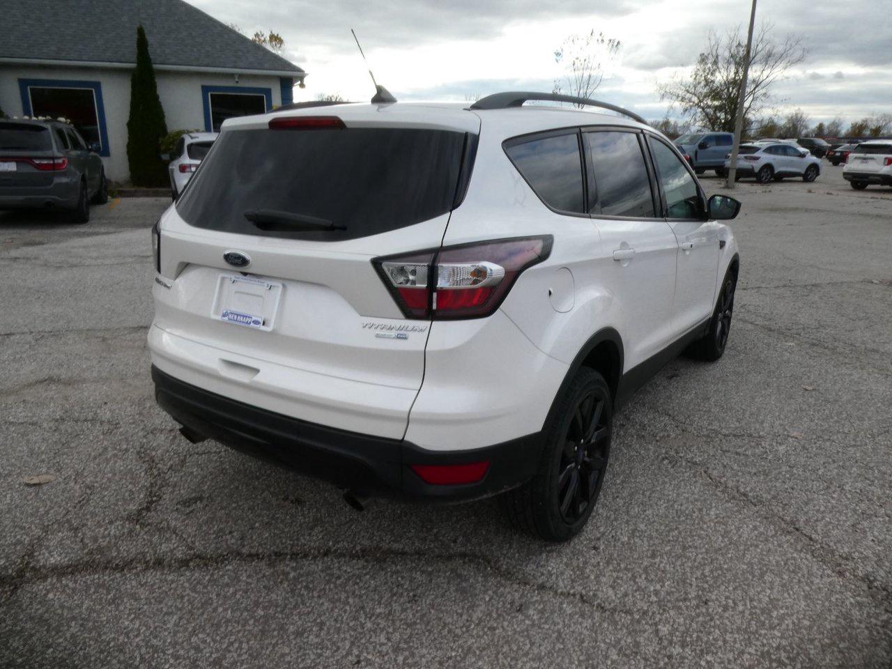 2018 Ford Escape Titanium Titanium Photo4