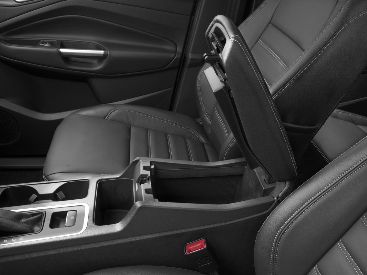 2017 Ford Escape Titanium Photo5
