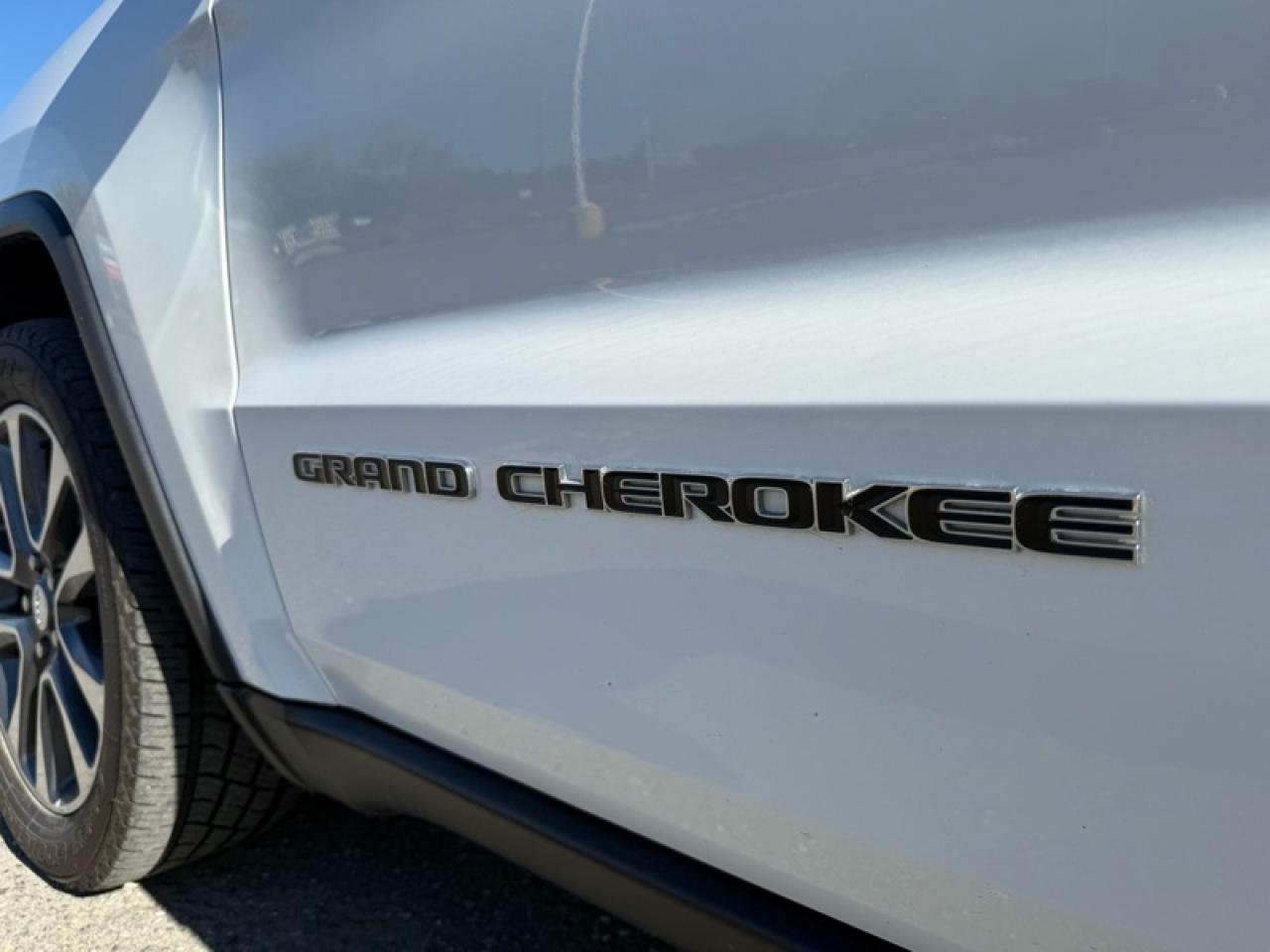 2018 Jeep Grand Cherokee Limited  - Leather Seats Photo