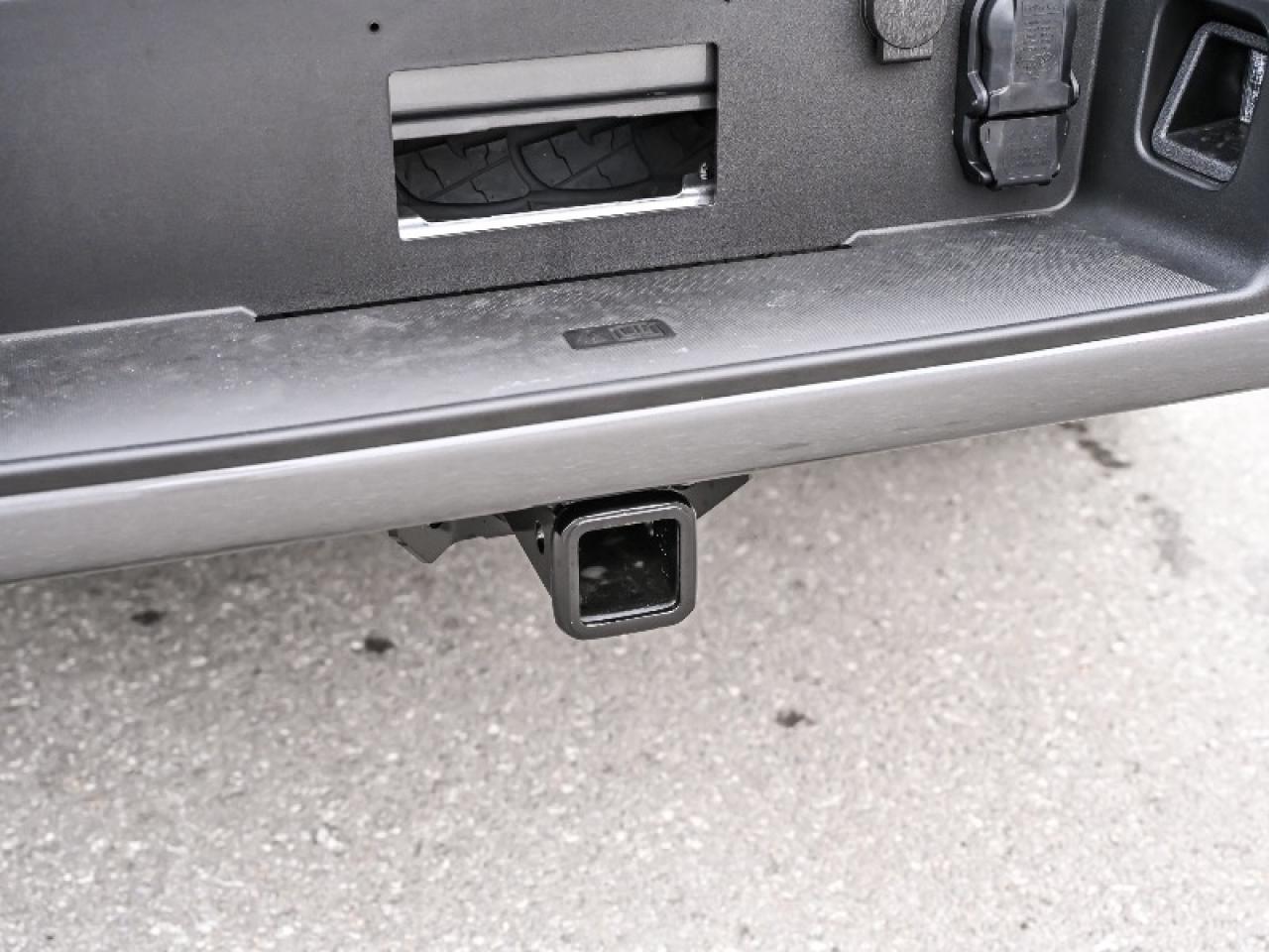 2025 Ford F-150 Platinum Photo