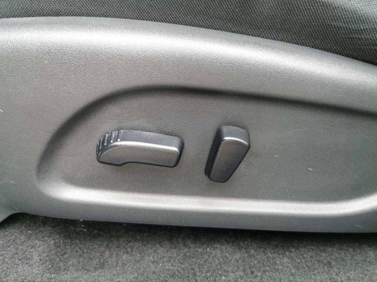 2019 Nissan Pathfinder SV - Photo #13