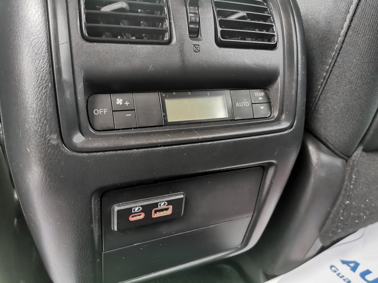 2019 Nissan Pathfinder SV - Photo #16