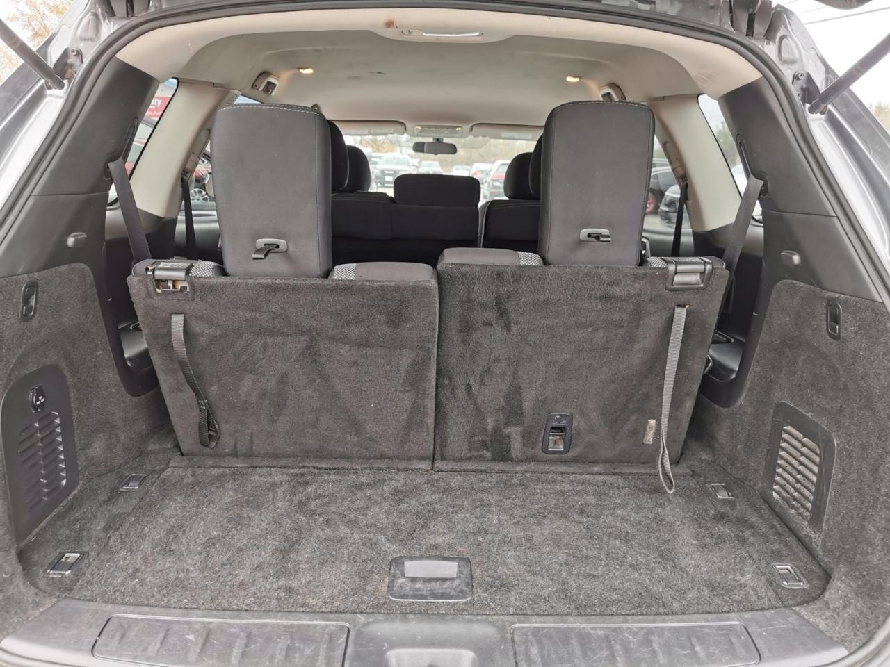 2019 Nissan Pathfinder SV - Photo #18