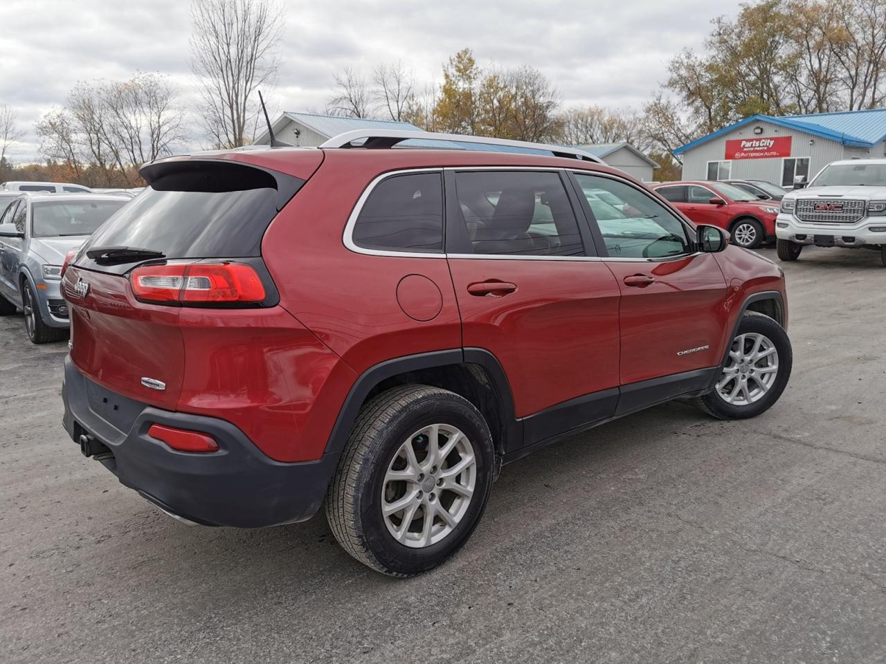 2017 Jeep Cherokee Latitude - Photo #5