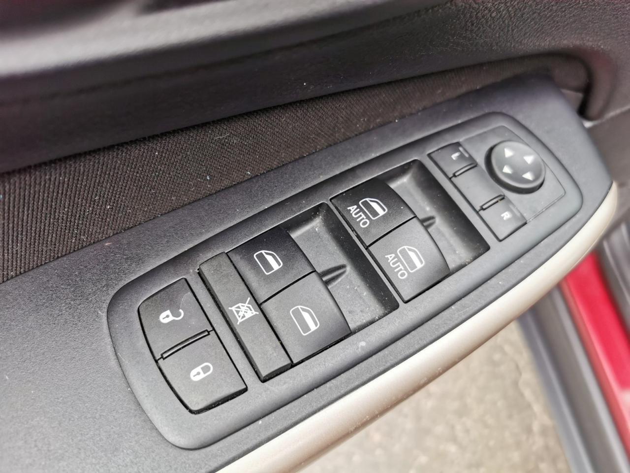 2017 Jeep Cherokee Latitude - Photo #10