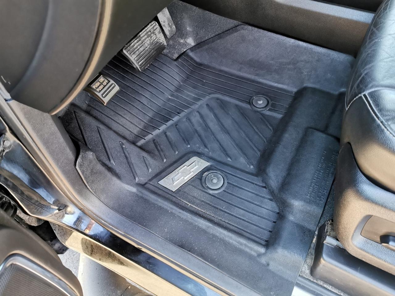 2020 Chevrolet Suburban LT - Photo #16