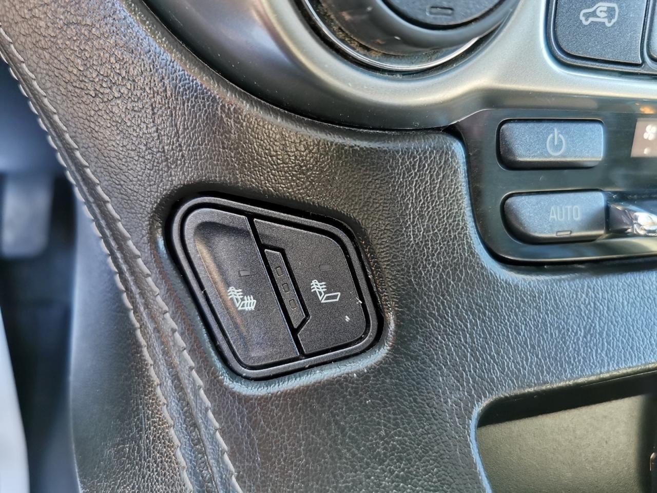 2020 Chevrolet Suburban LT - Photo #24