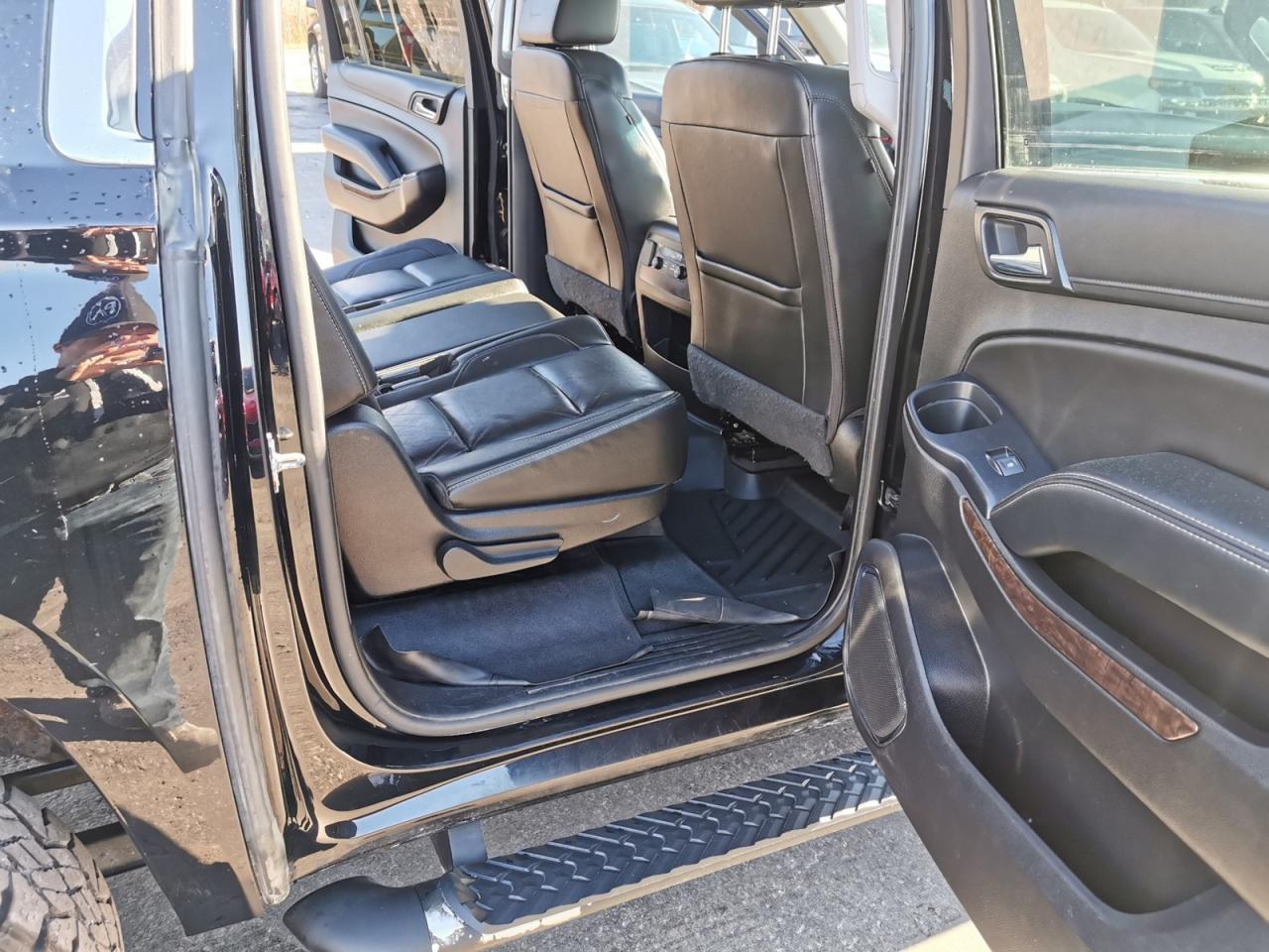 2020 Chevrolet Suburban LT - Photo #37