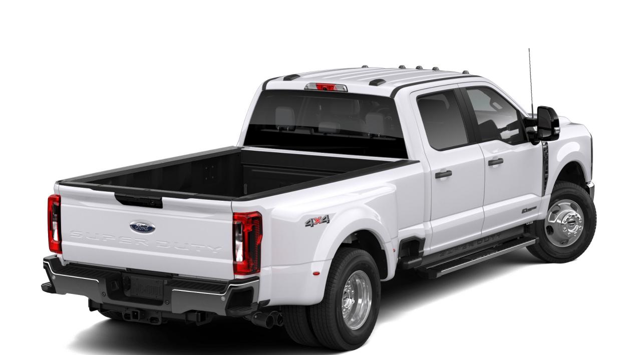 2026 Ford F-350 Super Duty DRW XLT Photo