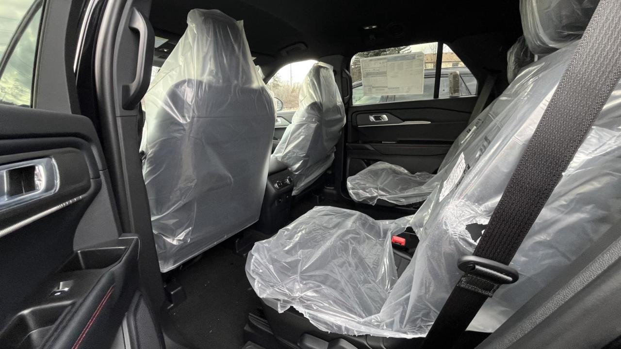 2026 Ford Explorer ST-Line Photo