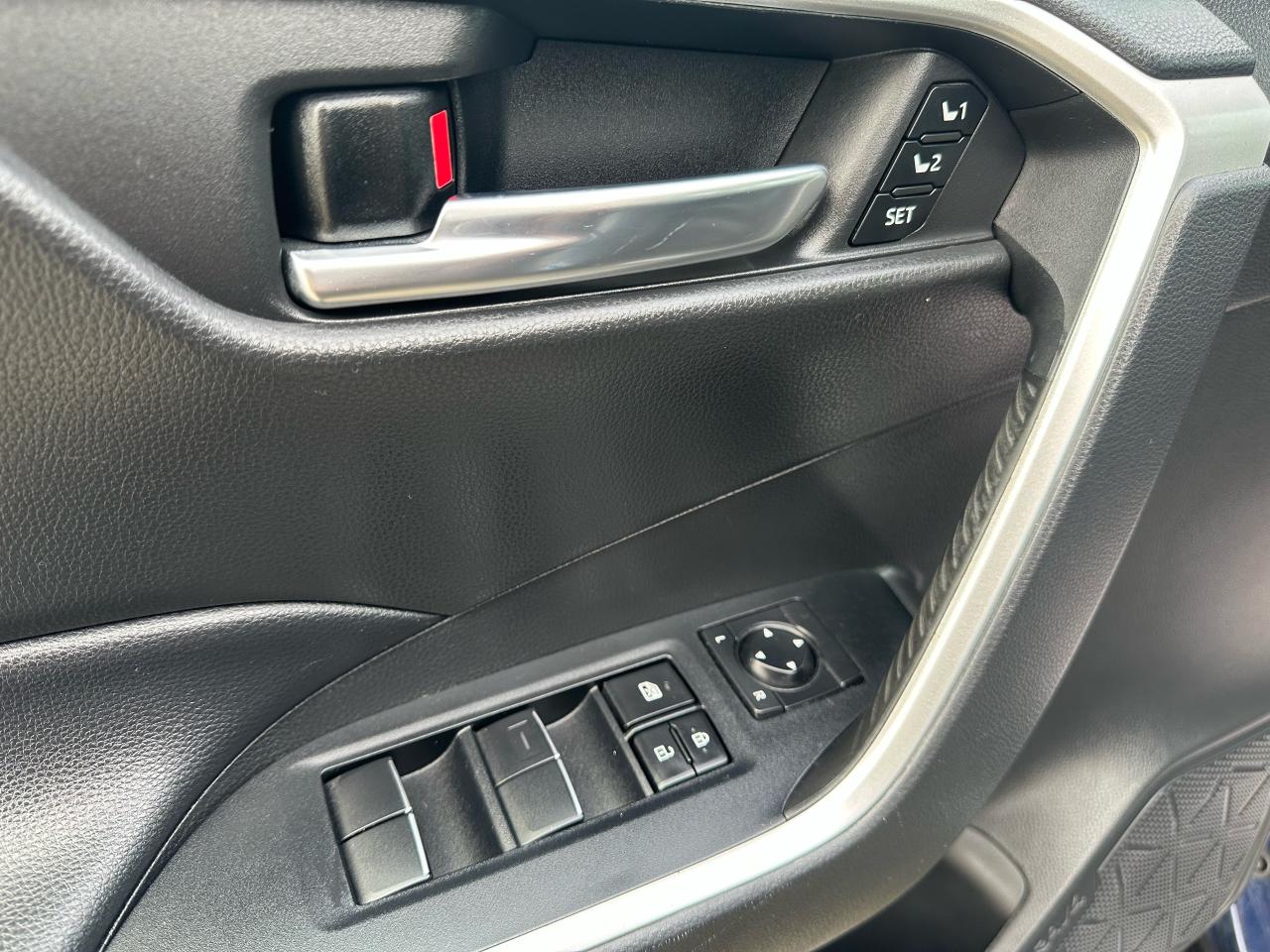 2021 Toyota RAV4  Photo