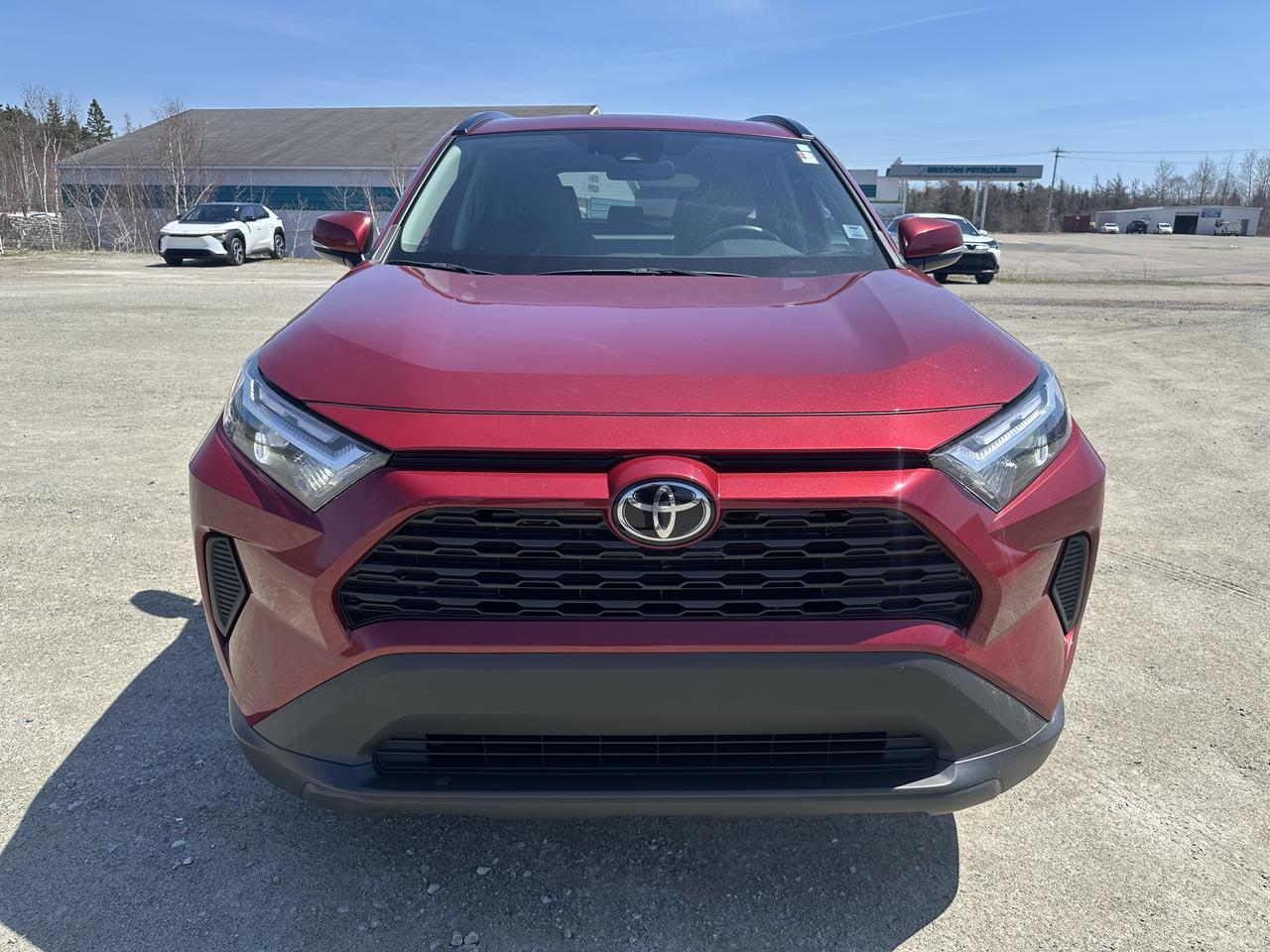 2022 Toyota RAV4 XLE AWD Photo1