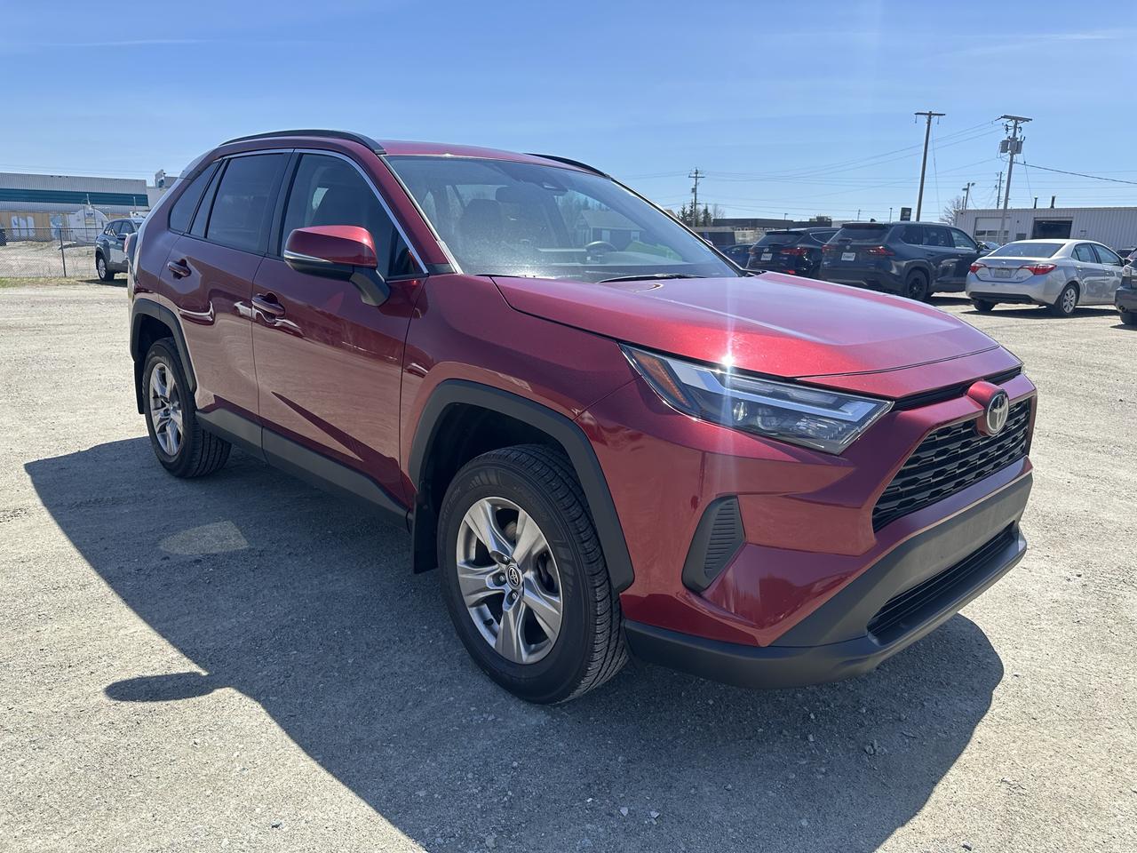 2022 Toyota RAV4 XLE AWD Photo2