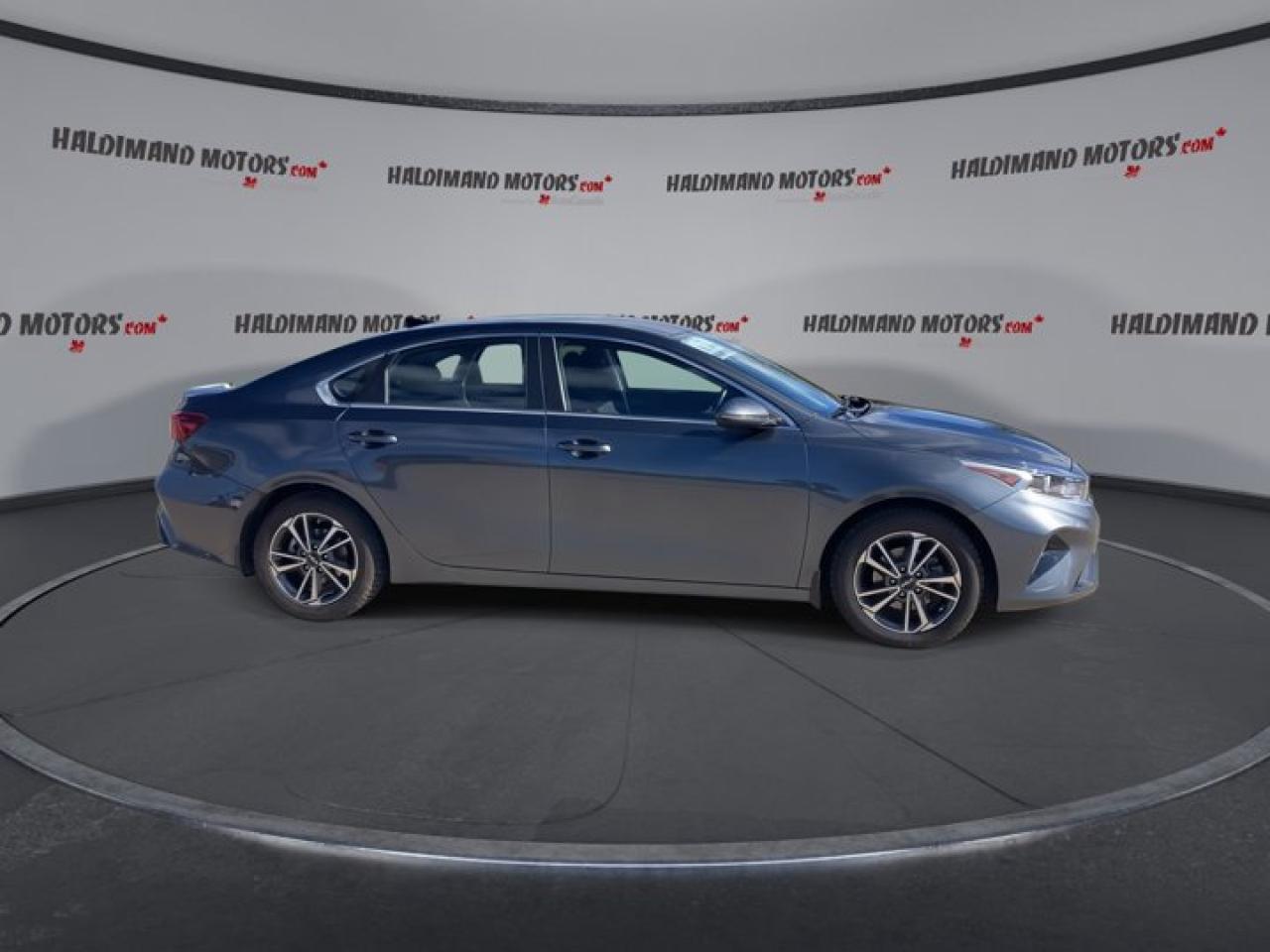 2023 Kia Forte GT Line Photo