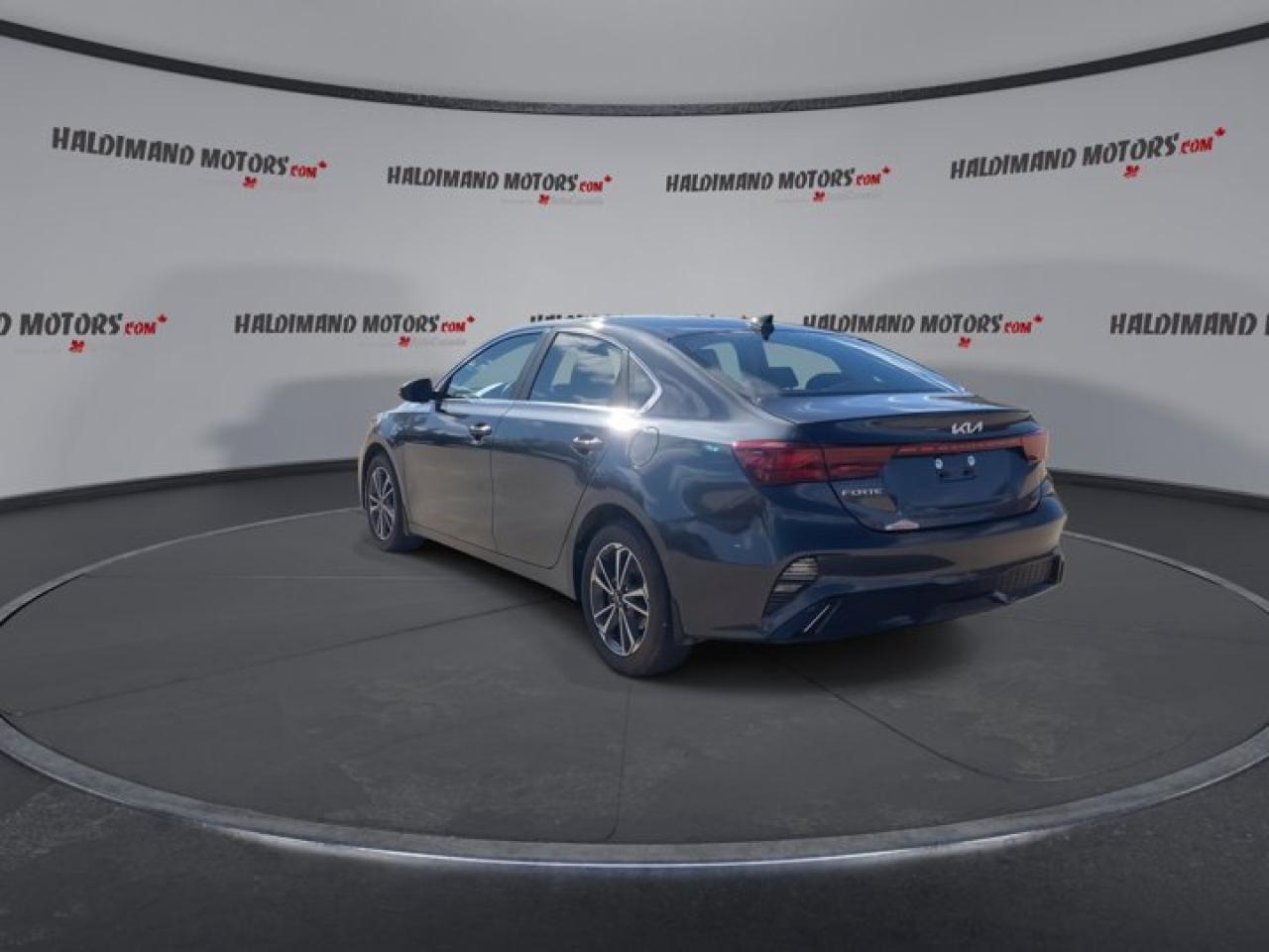 2023 Kia Forte GT Line Photo