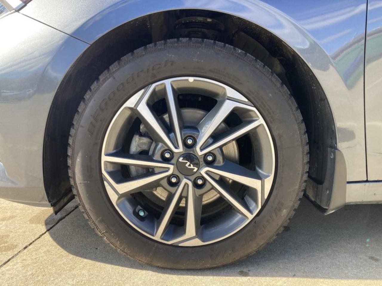 2023 Kia Forte GT Line Photo