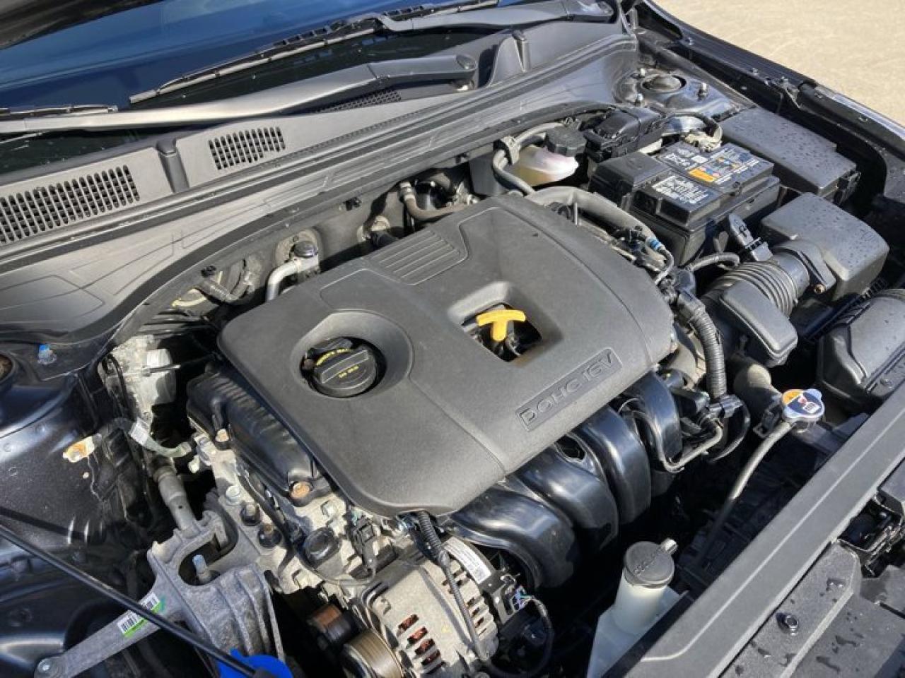 2023 Kia Forte GT Line Photo