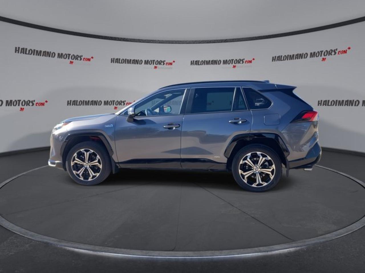 2024 Toyota RAV4 Prime XSE AWD Hybrid | Heated Seats | Leather Seats | Sunroof Photo