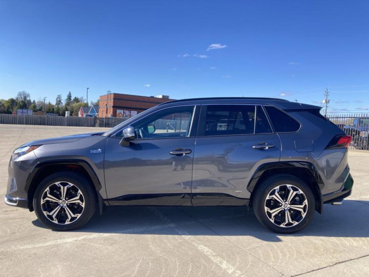 2024 Toyota RAV4 Prime XSE AWD Hybrid | Heated Seats | Leather Seats | Sunroof Photo