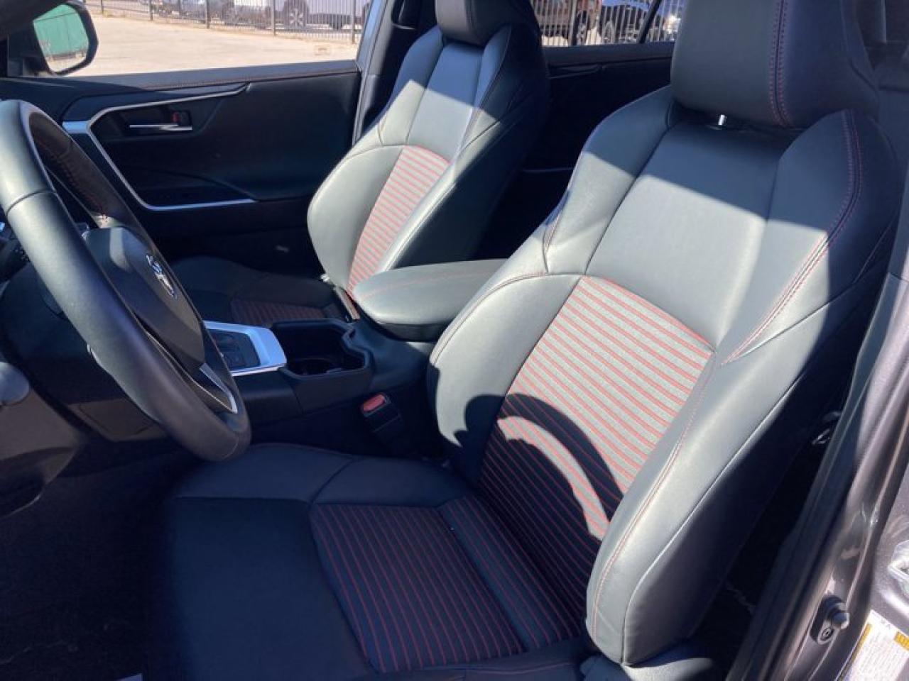 2024 Toyota RAV4 Prime XSE AWD Hybrid | Heated Seats | Leather Seats | Sunroof Photo