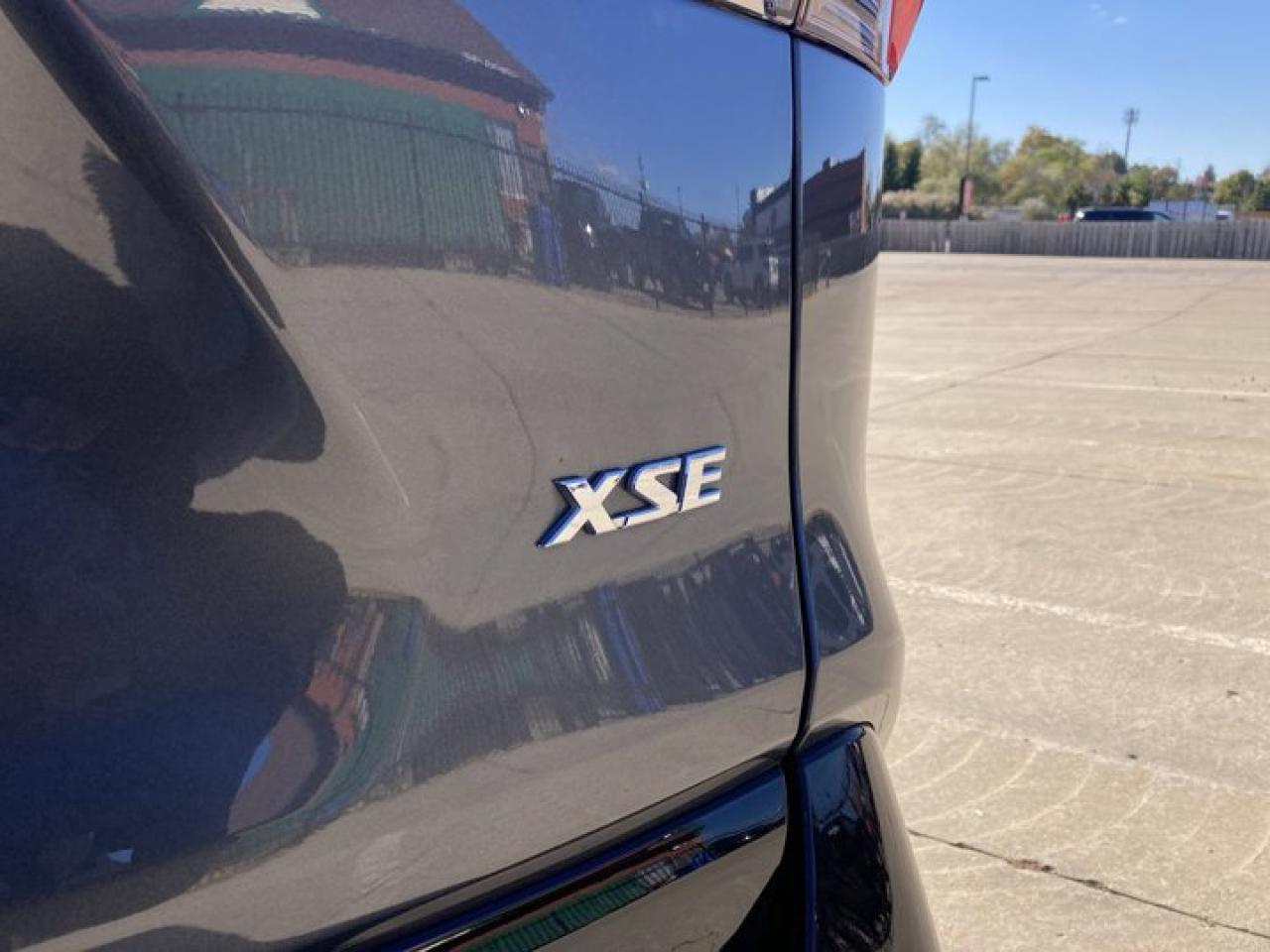 2024 Toyota RAV4 Prime XSE AWD Hybrid | Heated Seats | Leather Seats | Sunroof Photo