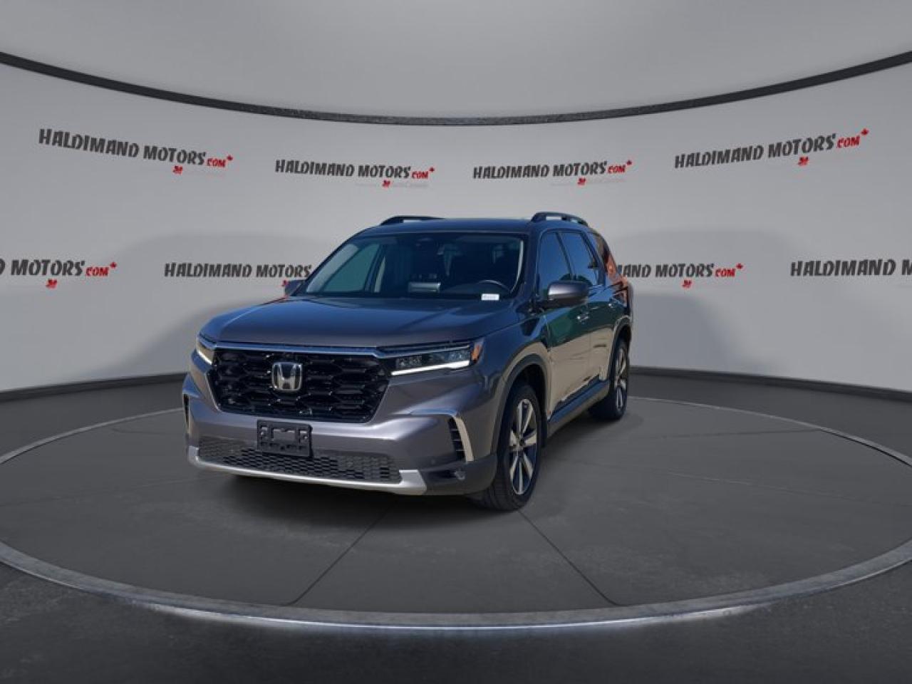 2025 Honda Pilot Touring AWD | Remote Start | Leather Seats | 360 Camera Photo