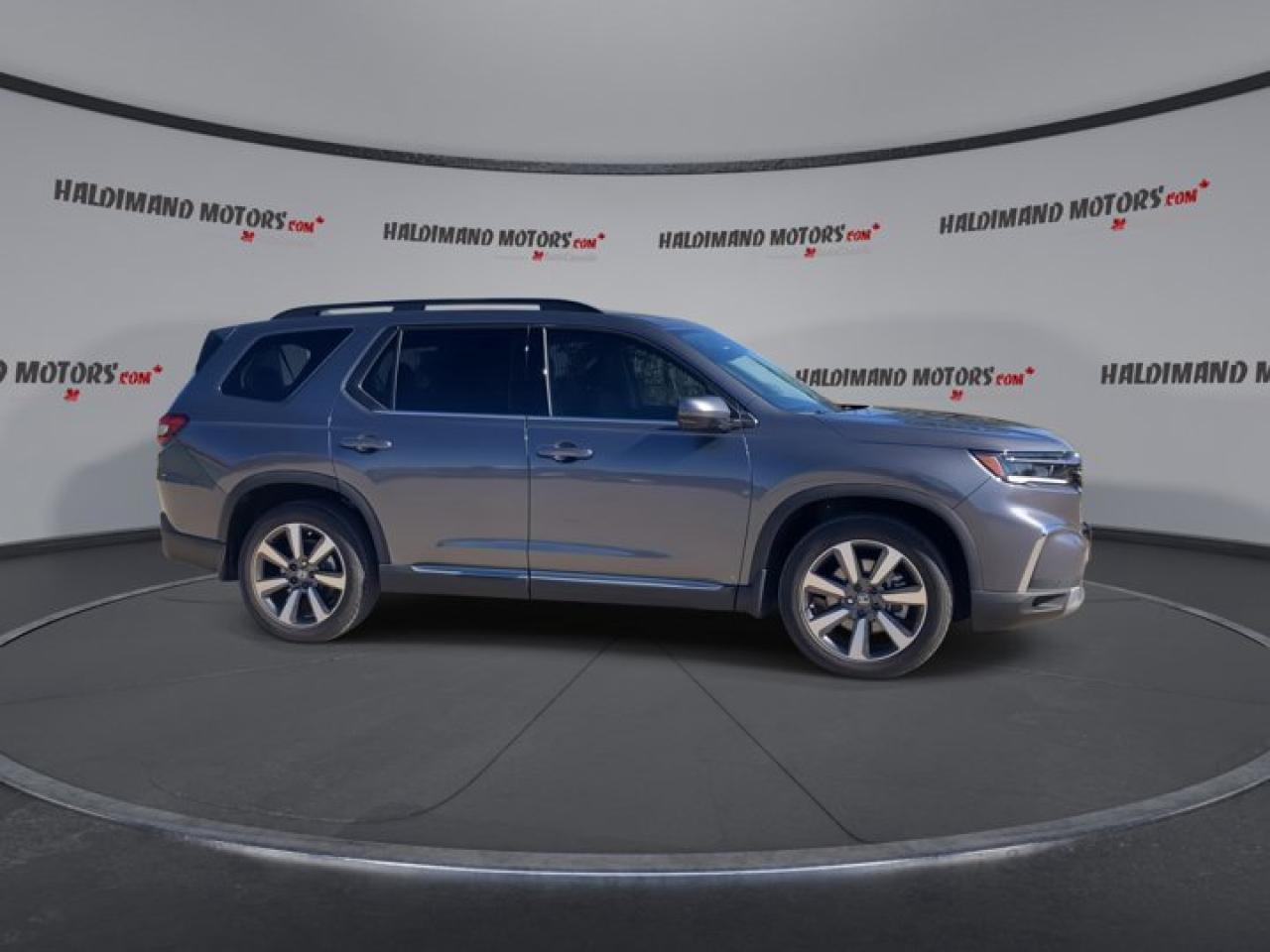 2025 Honda Pilot Touring AWD | Remote Start | Leather Seats | 360 Camera Photo