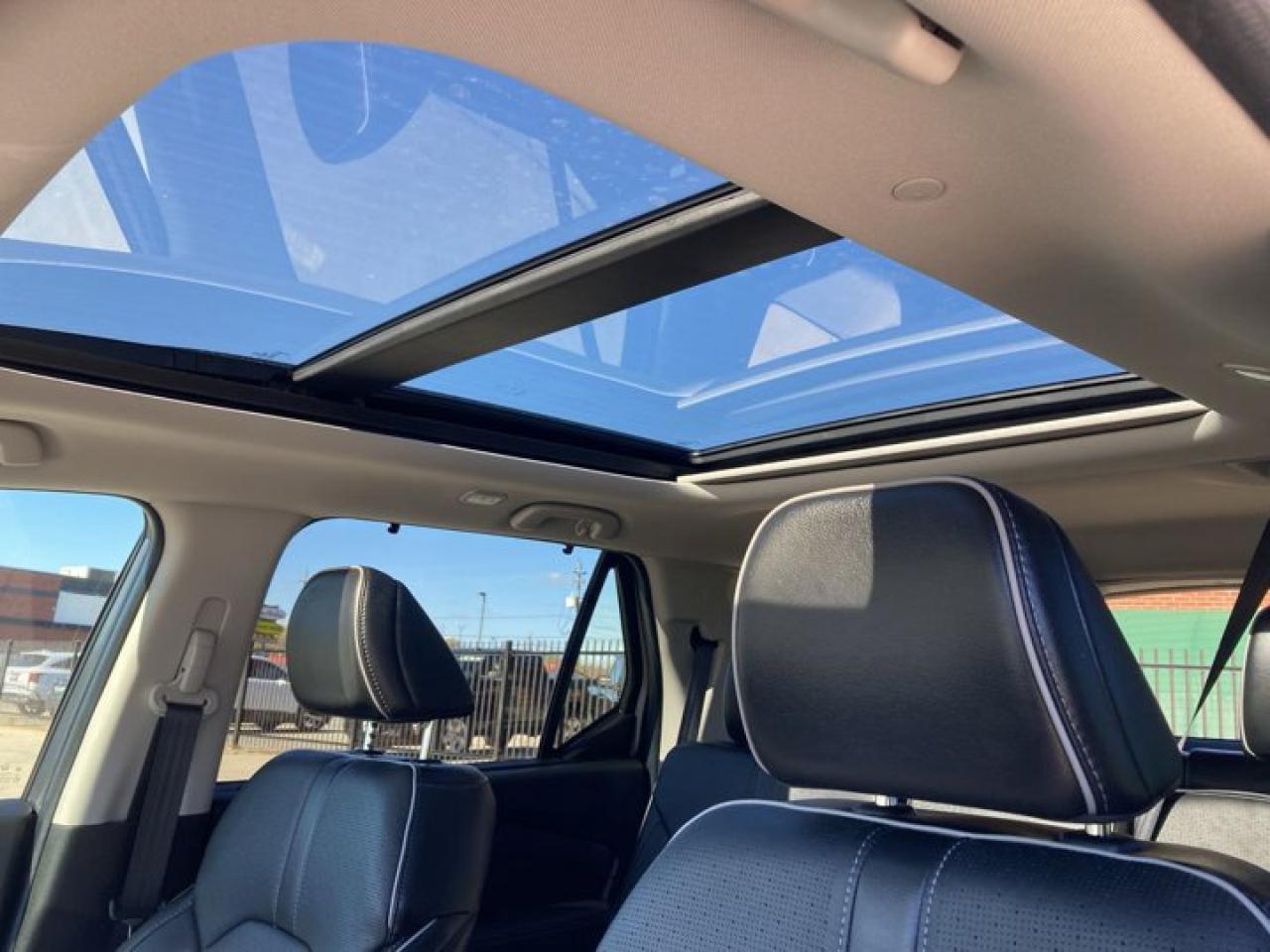 2025 Honda Pilot Touring AWD | Remote Start | Leather Seats | 360 Camera Photo