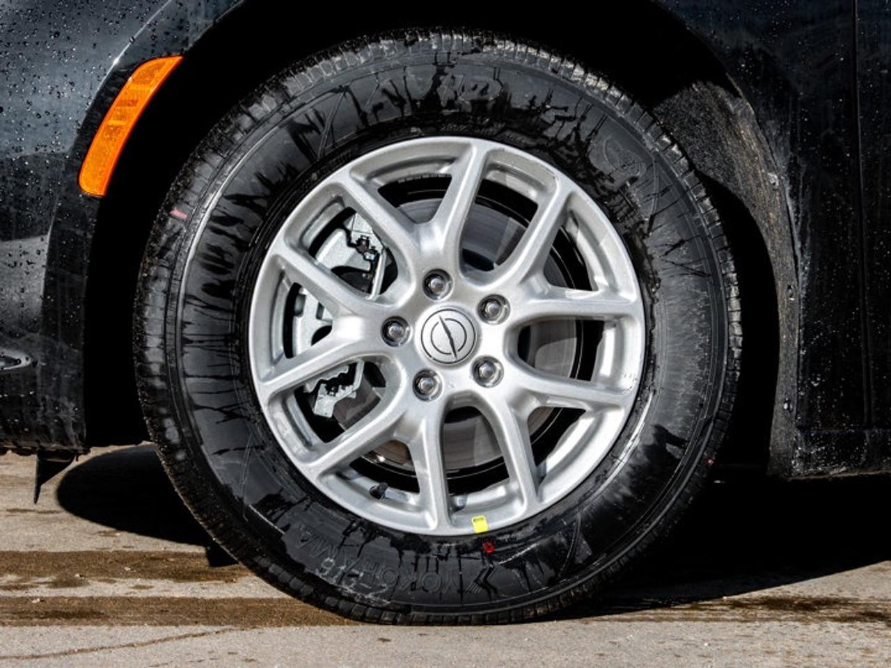 2026 Chrysler Pacifica Select Photo
