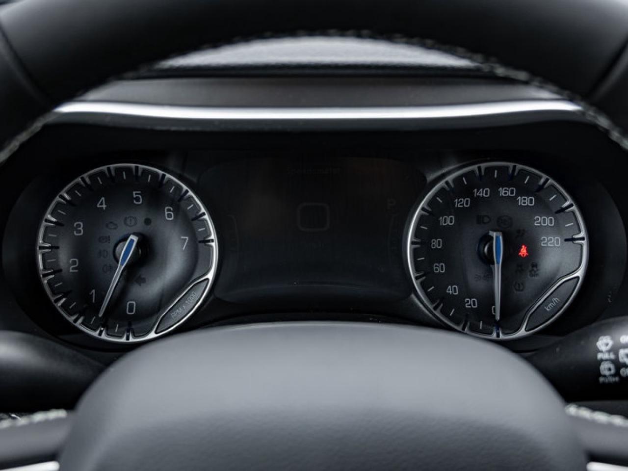 2026 Chrysler Pacifica Select Photo