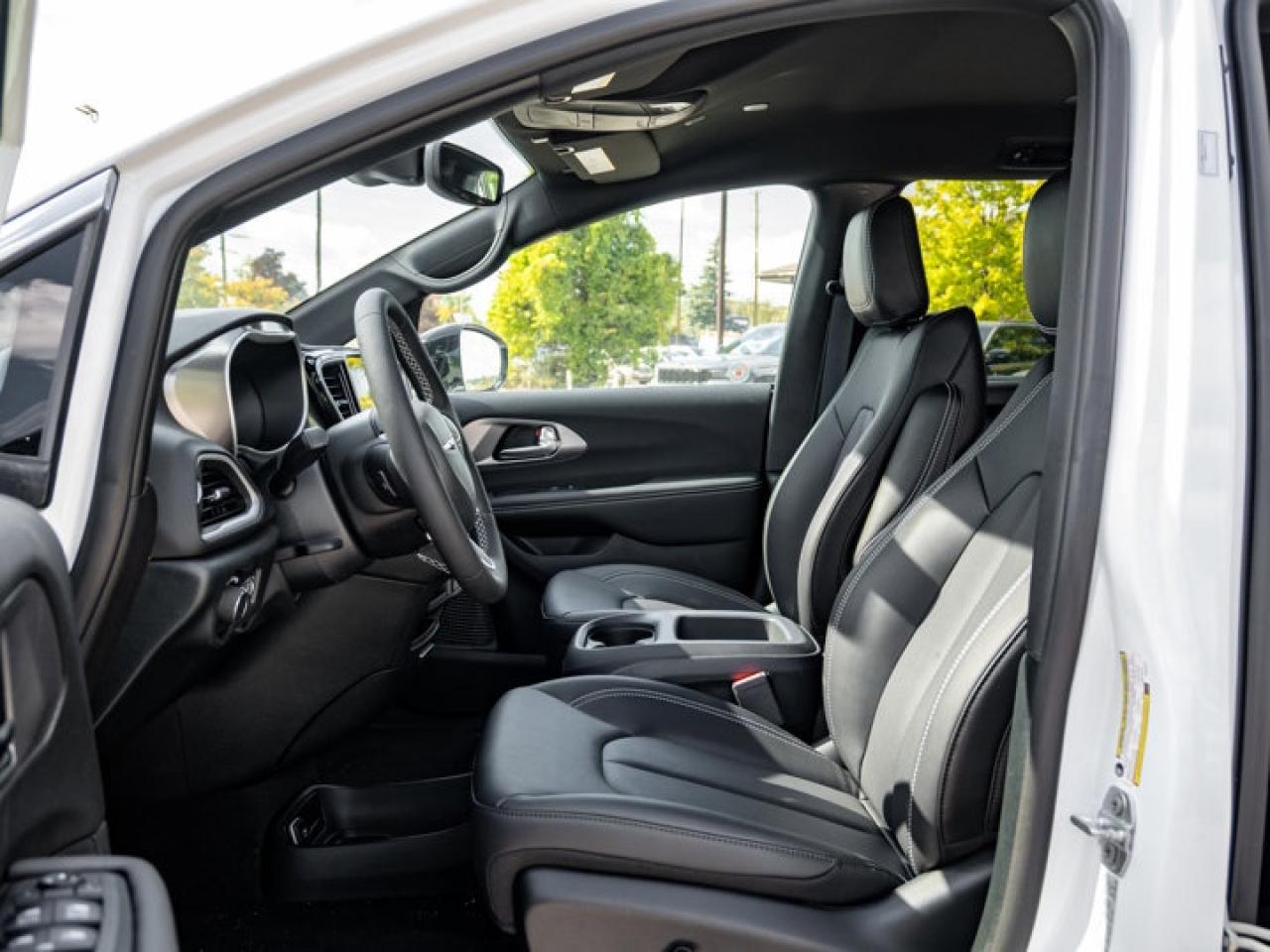 2026 Dodge Grand Caravan SXT Photo