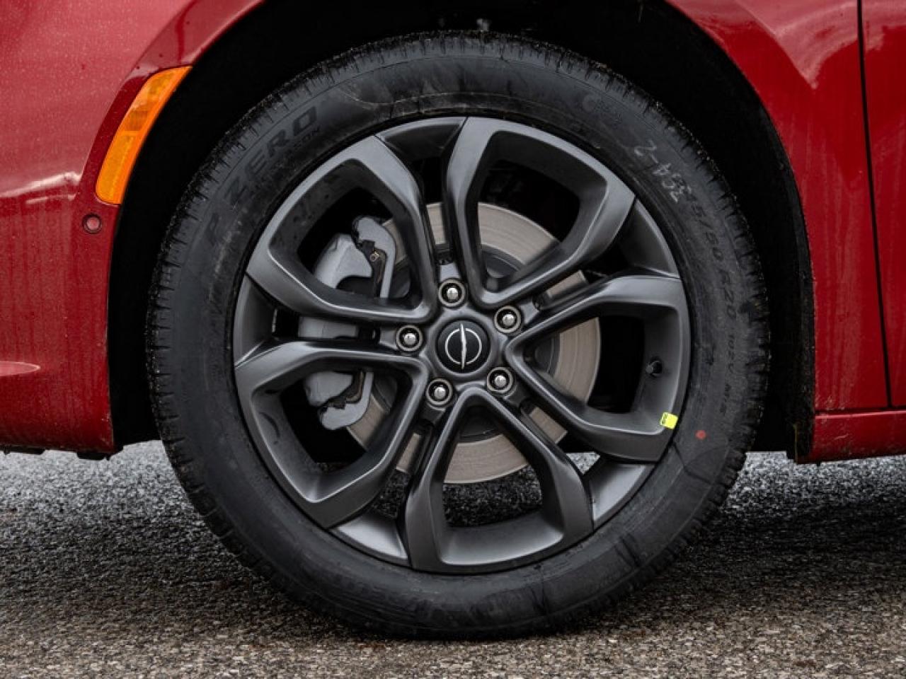 2026 Chrysler Pacifica Select Photo