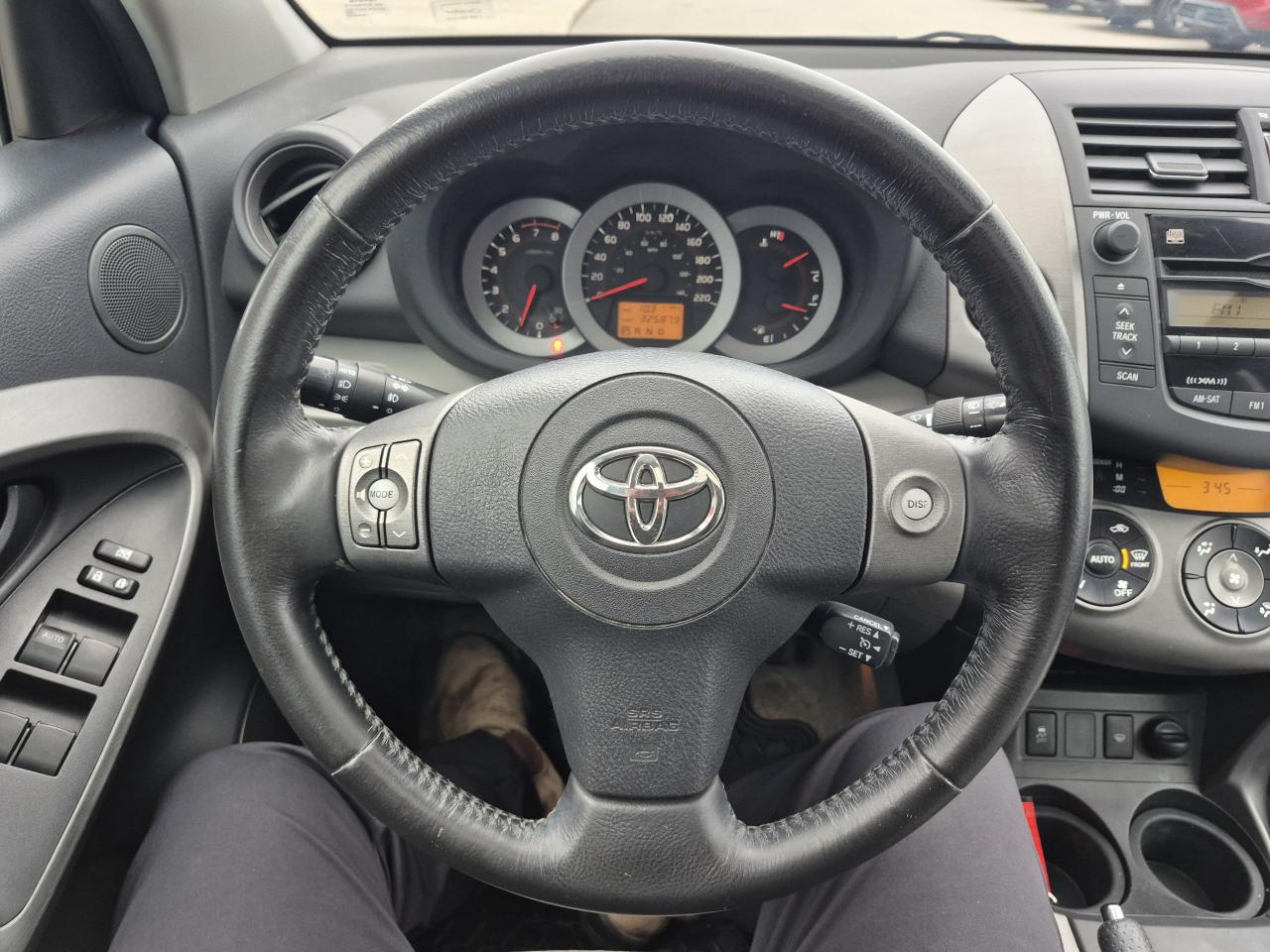 2010 Toyota RAV4 LTD Photo7