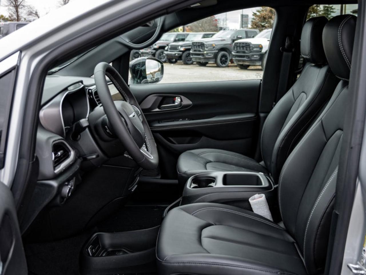 2026 Dodge Grand Caravan SXT Photo