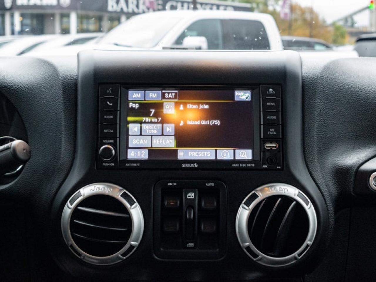 2017 Jeep Wrangler Unlimited Sahara Photo